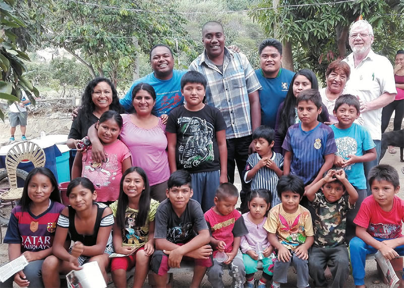 Columban seminarian Aminiasi and friends in Peru