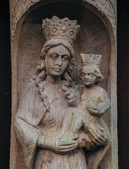 Statue of Mary holding Jesus
