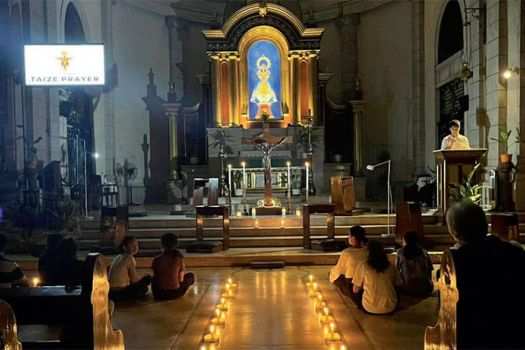 Taize Prayer with the Malate Parish volunteers