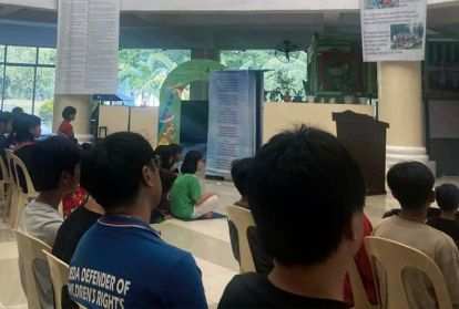 Columban Fr. Shay Cullen celebrates Mass at the Girls' Home.