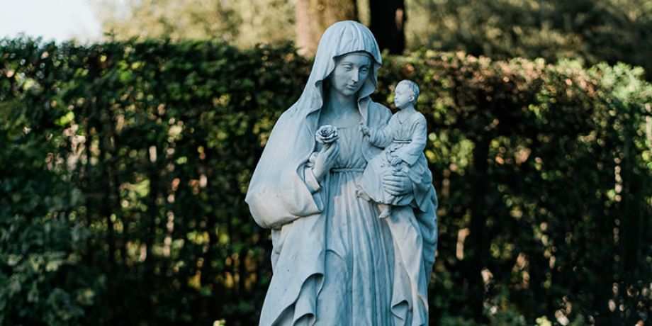 A statue of the Virgin Mary holding the baby Jesus