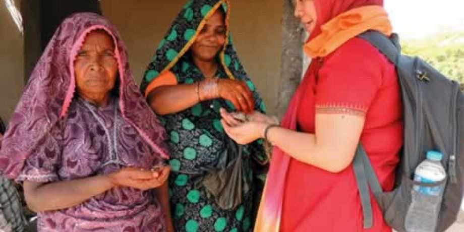 Beth with Parkari Kohli women in Pakistan